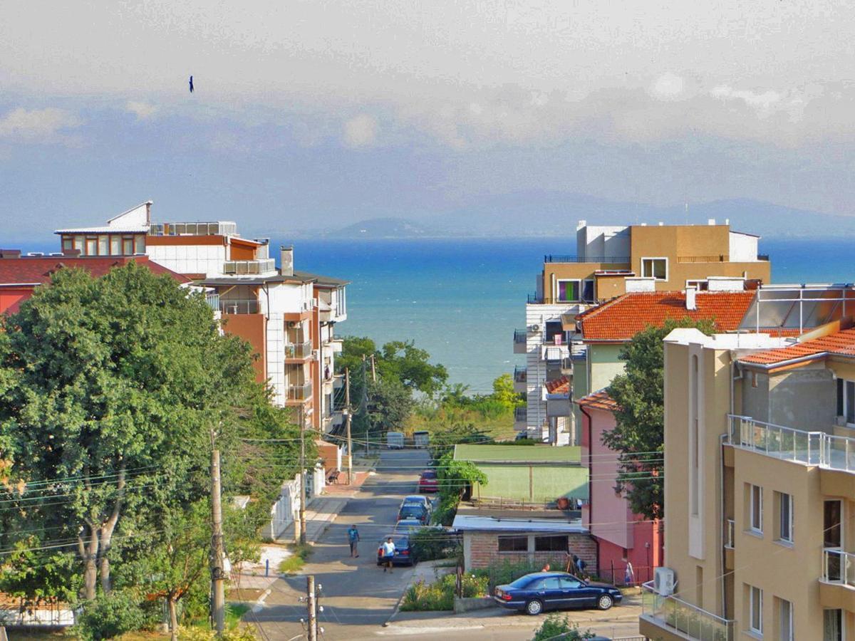 Emona Apartment Burgas Exteriör bild